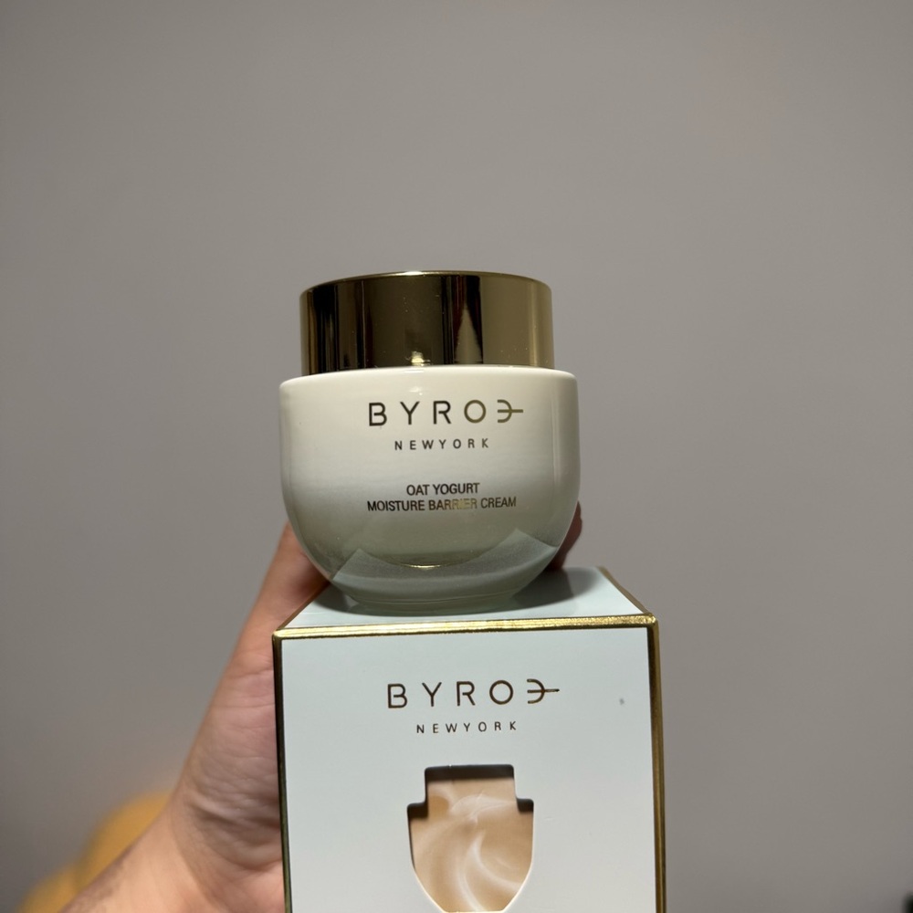 Byroe Oat Yogurt Moisture Barrier Cream Full Size - Picture 3 of 7
